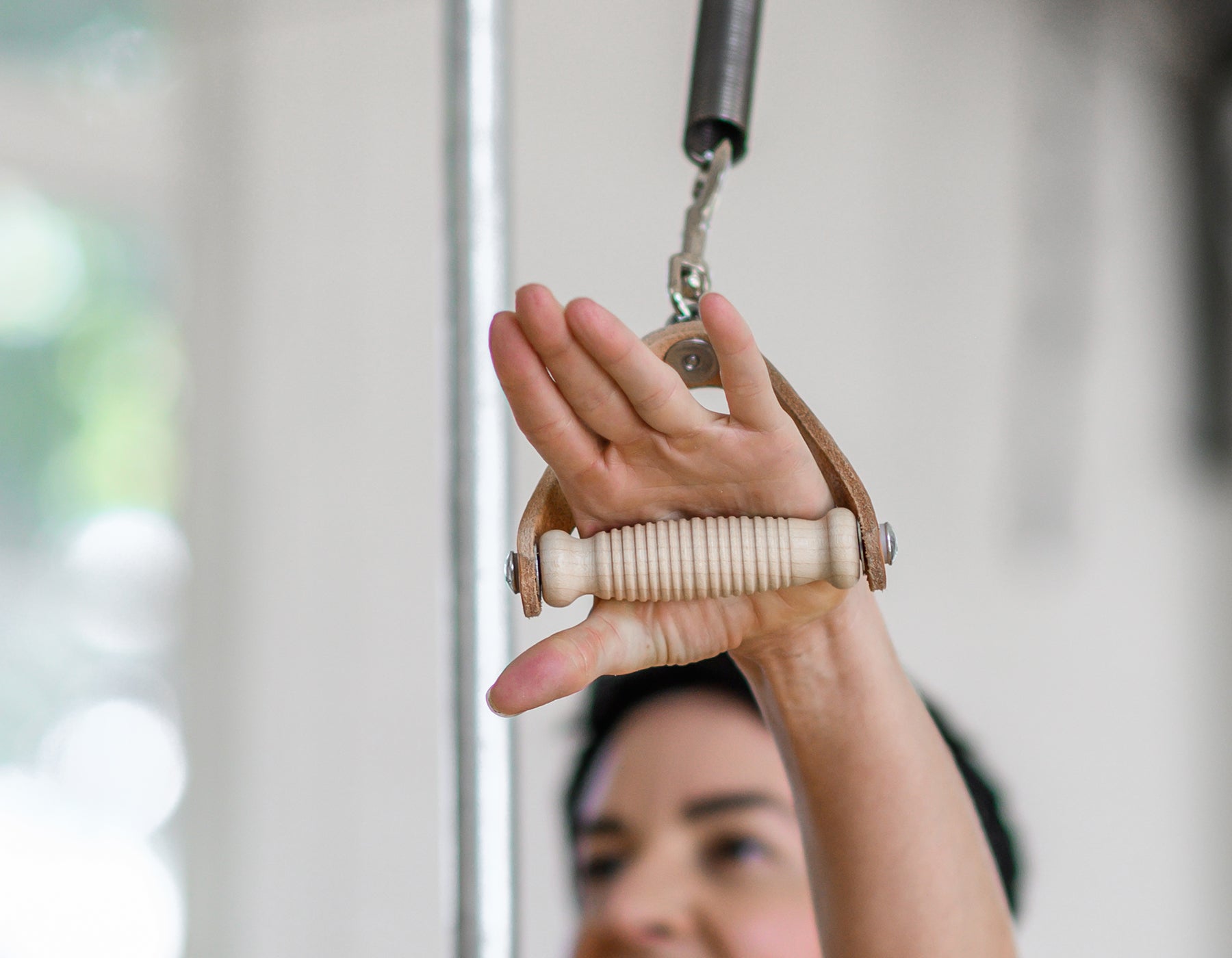 contrology handles contour leather3@2x