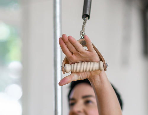 contrology handles contour leather3@2x